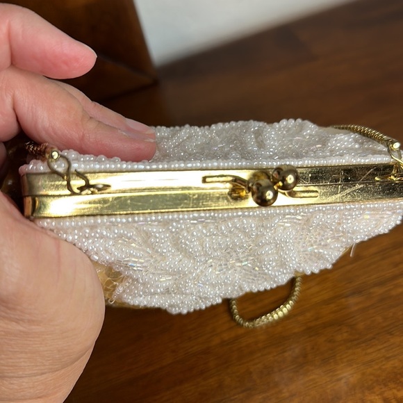 Woman’s Beaded with Sequins Evening Golden Bag - Picture 5 of 14